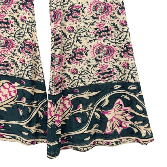 Chaser NWT Casual Multicolor Flowy Floral Printed Flare Pants - Picture 4 of 8